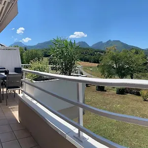 Magnifique T4 Terrasse Vue Et Montagnes Appartement