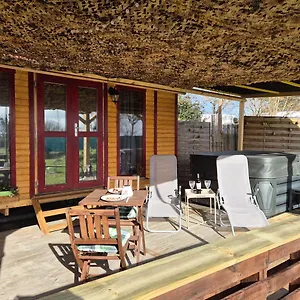 https://roulotte-couleur.midi-pyreneeshotels.com