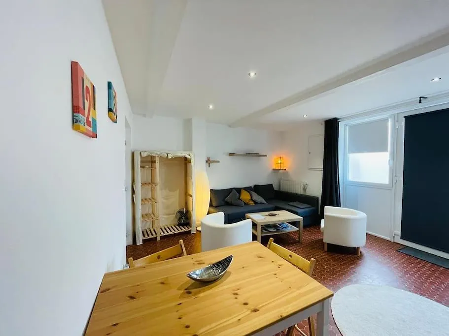 Appartement Studio Cosy Et Lumineux De 35M2 A Romagnat 0*,  France